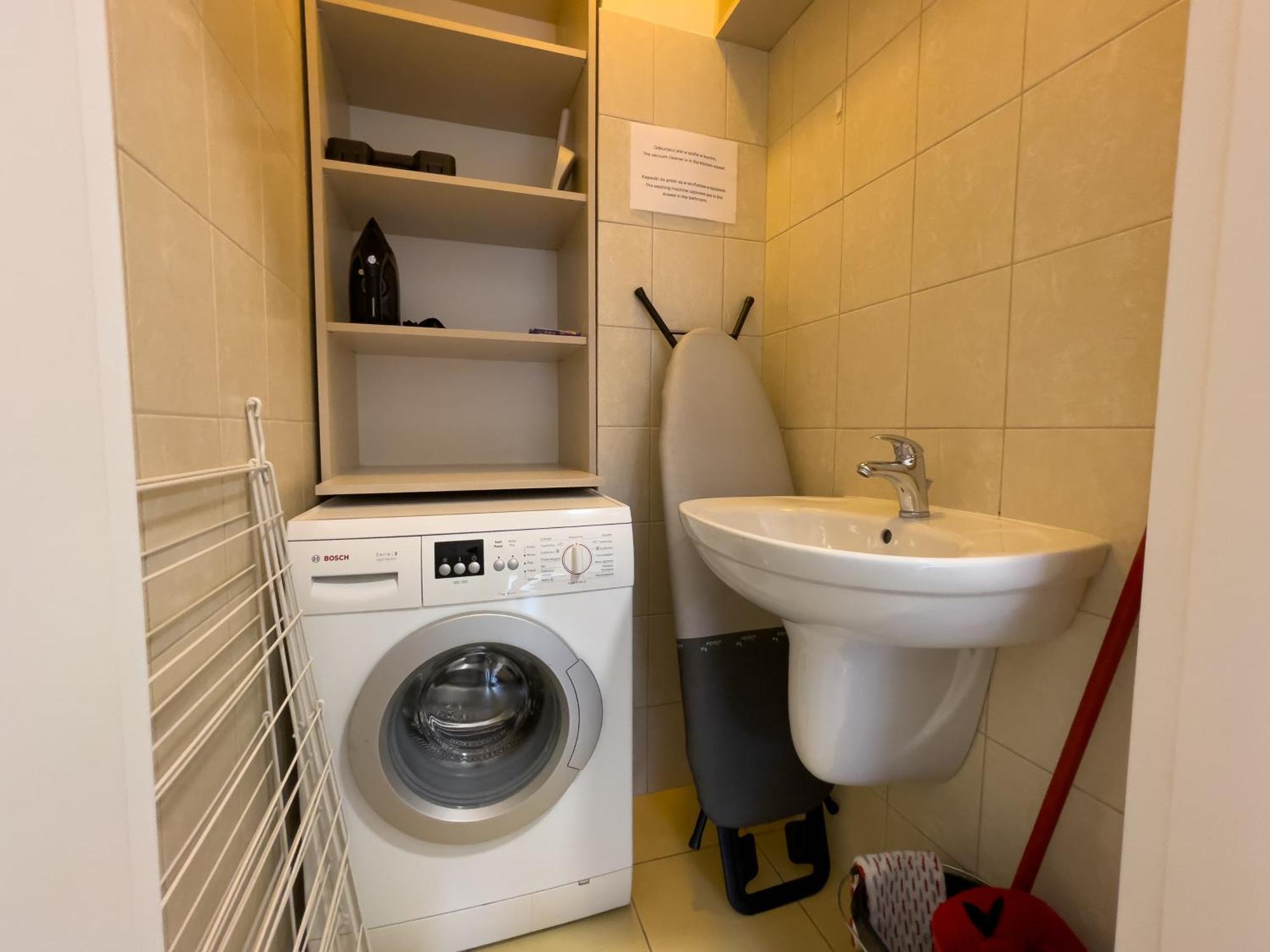 Urban Apartments Premium Baildona No 11 Free Garage, Self Check-In Katowice Bagian luar foto